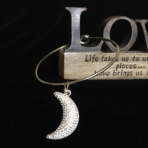 SILVER BANGEL BRACELET - MOON - Picture 1 of 3